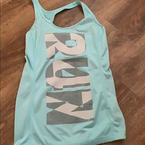 Small fitness top